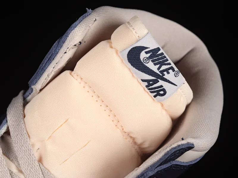 All categories Air Jordan Jordan series basketball shoes Air Jordan 1 High foreign trade version Air Jordan 1 High "Georgetown" AJ1 Joe 1 Georgetown high-top basketball shoes BQ4422-400